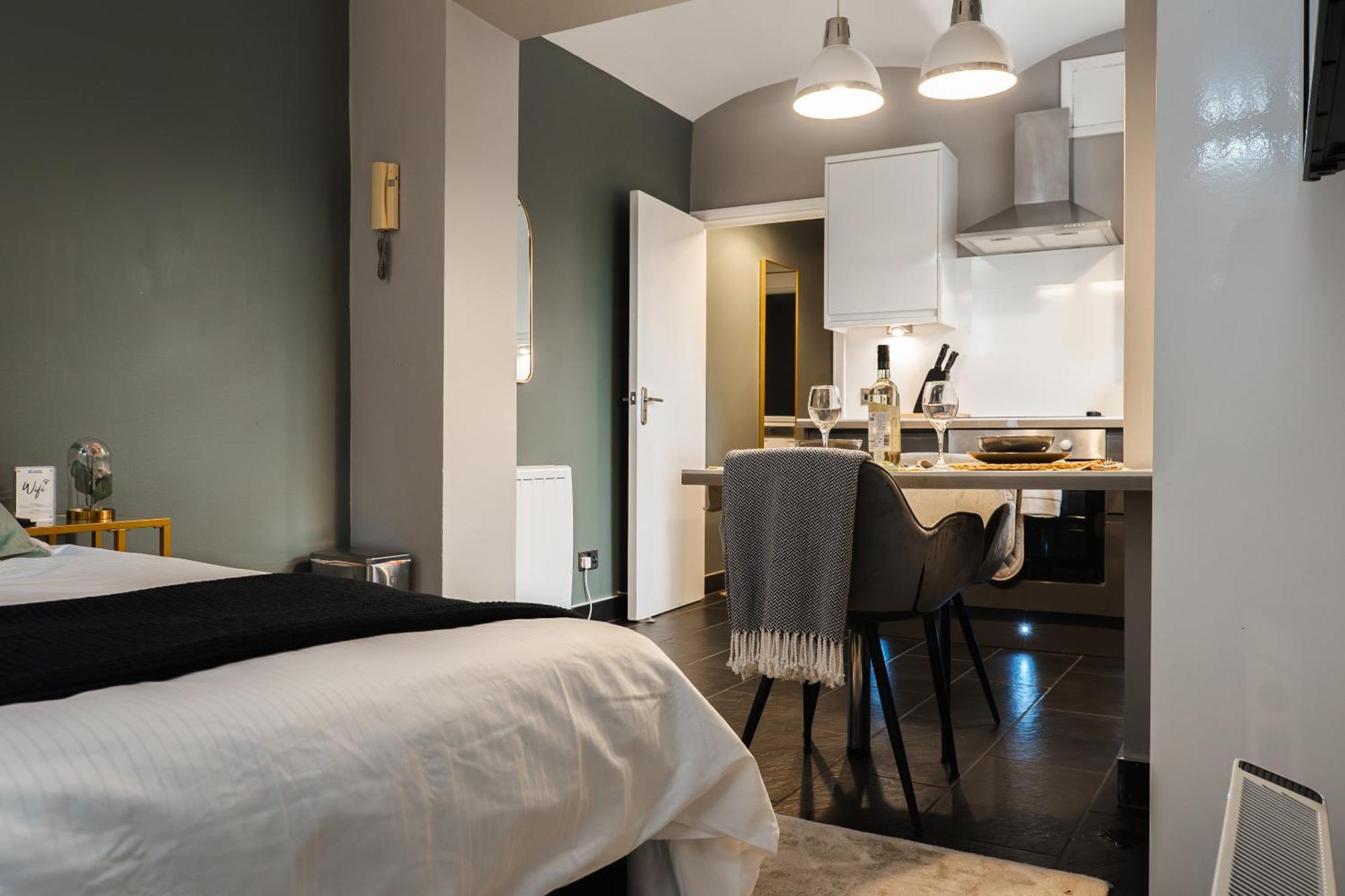 Windsor Court Apartment